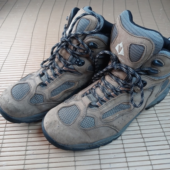 Vasque Breeze XCR Mens Boots Size 13 Brown 7466 GoreTex insulated. Waterproof Tr - Picture 2 of 10